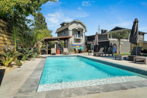 Chic Retreat On Streetcar Line W Pool